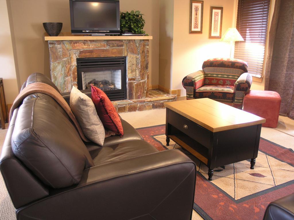 Red Mountain Village Condos Rossland Rom bilde